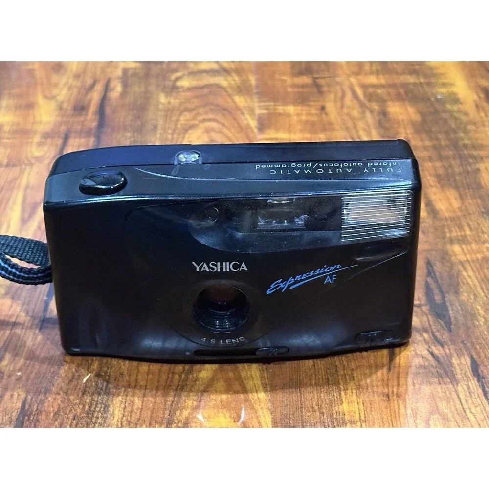 Vintage Yashica Expression AF 35mm Film Point & Shoot Camera - Tested & Works!